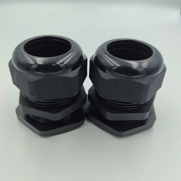 PG-36 NYLON CABLE GLAND ไนล่อน เคเบิ้ลแกลน Cable range :22-32 IP68 ดำ/ขาว แพ็คละ 2ตัว