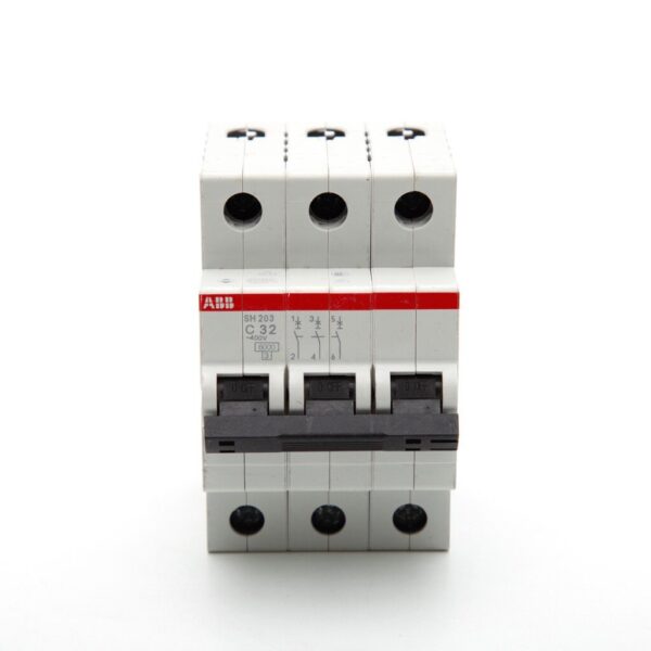 ABB SH203-C32 Breaker เบรคเกอร์ 3P 32A  จัดส่งเลย!